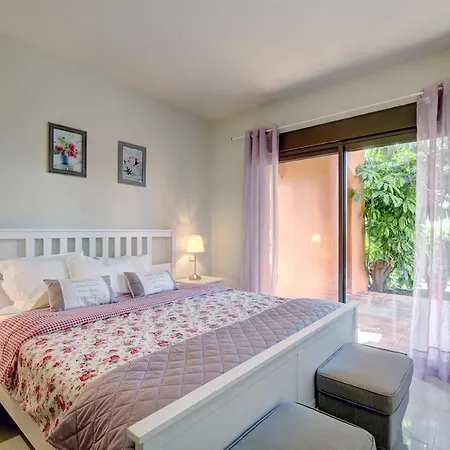 Apartment Dream Garden Flat- Sotoserena